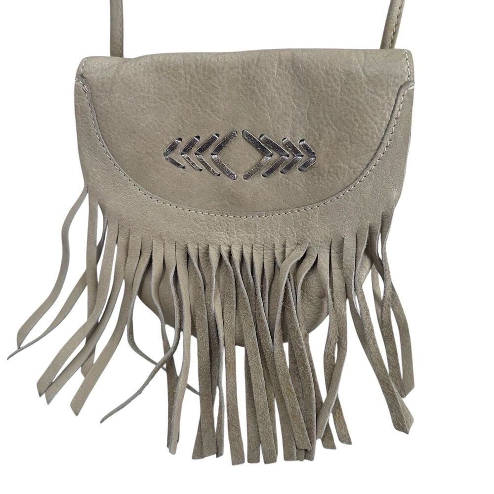 Cut N Paste Free People Small Beige Leather‎ Purse Bag With Fringe Crossbody - Picture 2 of 8